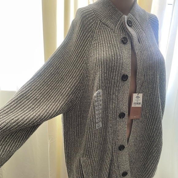 Denver Hayes gray Button-Up Cardigan
Size Medium - Picture 4 of 9